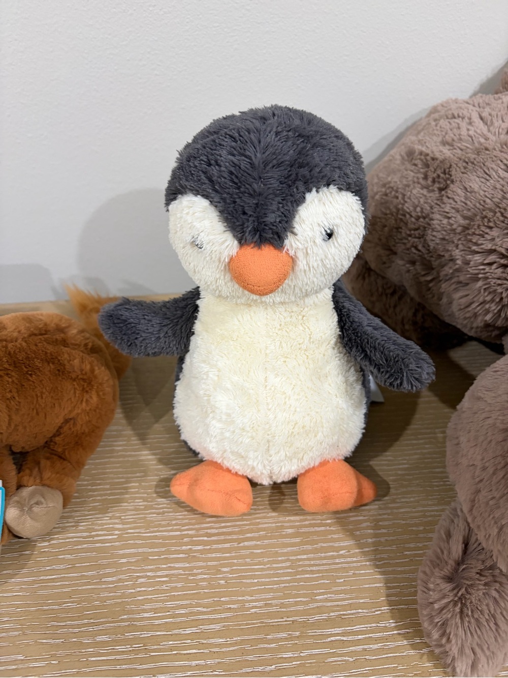 Jellycat peanut penguin nwt